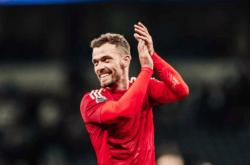 英超：诺丁汉森林表现稳定，西汉姆联状态尴尬