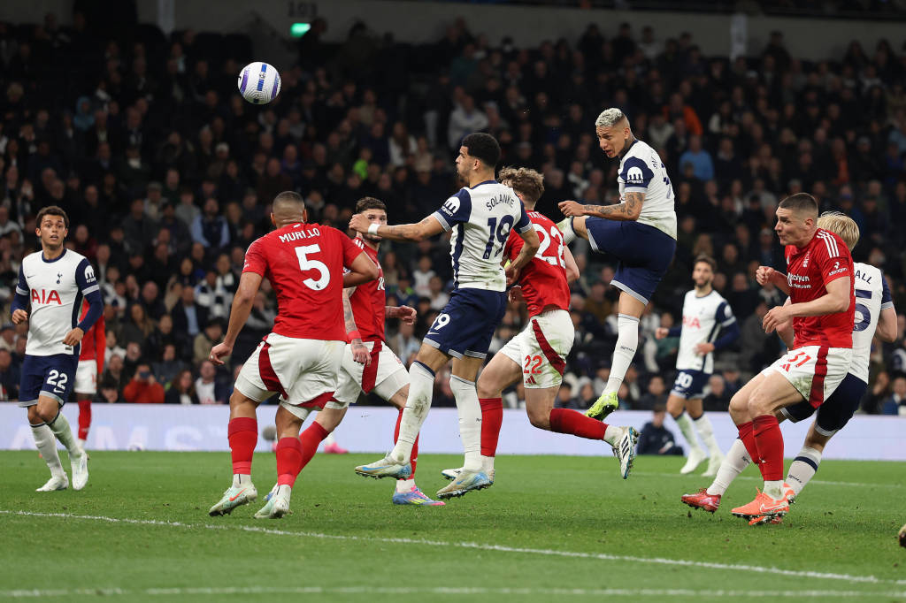 体坛联播｜利兹联、伯恩利重返英超，北京淘汰北控队晋级四强