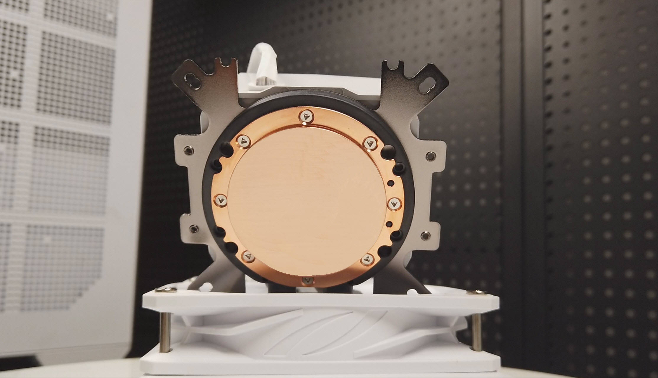 爱玩游戏的萝莉！打造一台可爱化游戏主机的终极指南