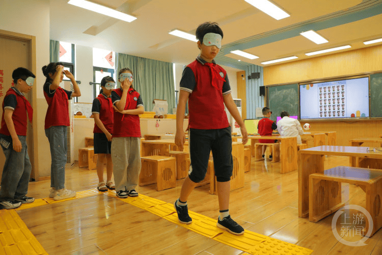 玩游戏还能护眼，两江新区首批“爱眼小屋”启用