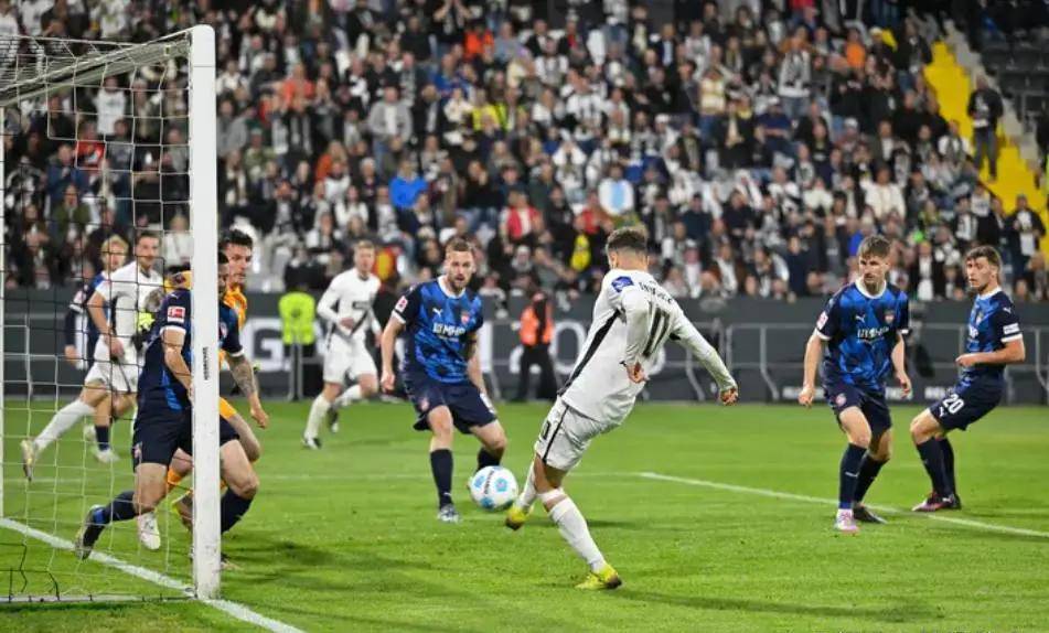 海登海姆逆转，成功保级