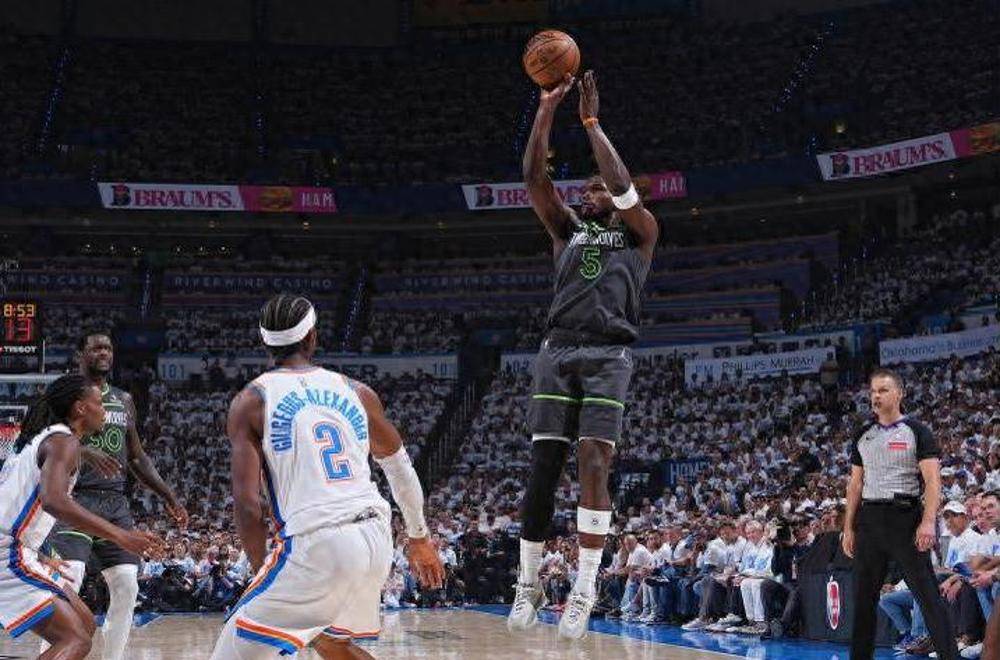 雷霆逆袭森林狼！亚历山大绝杀，明尼苏达1-3危机