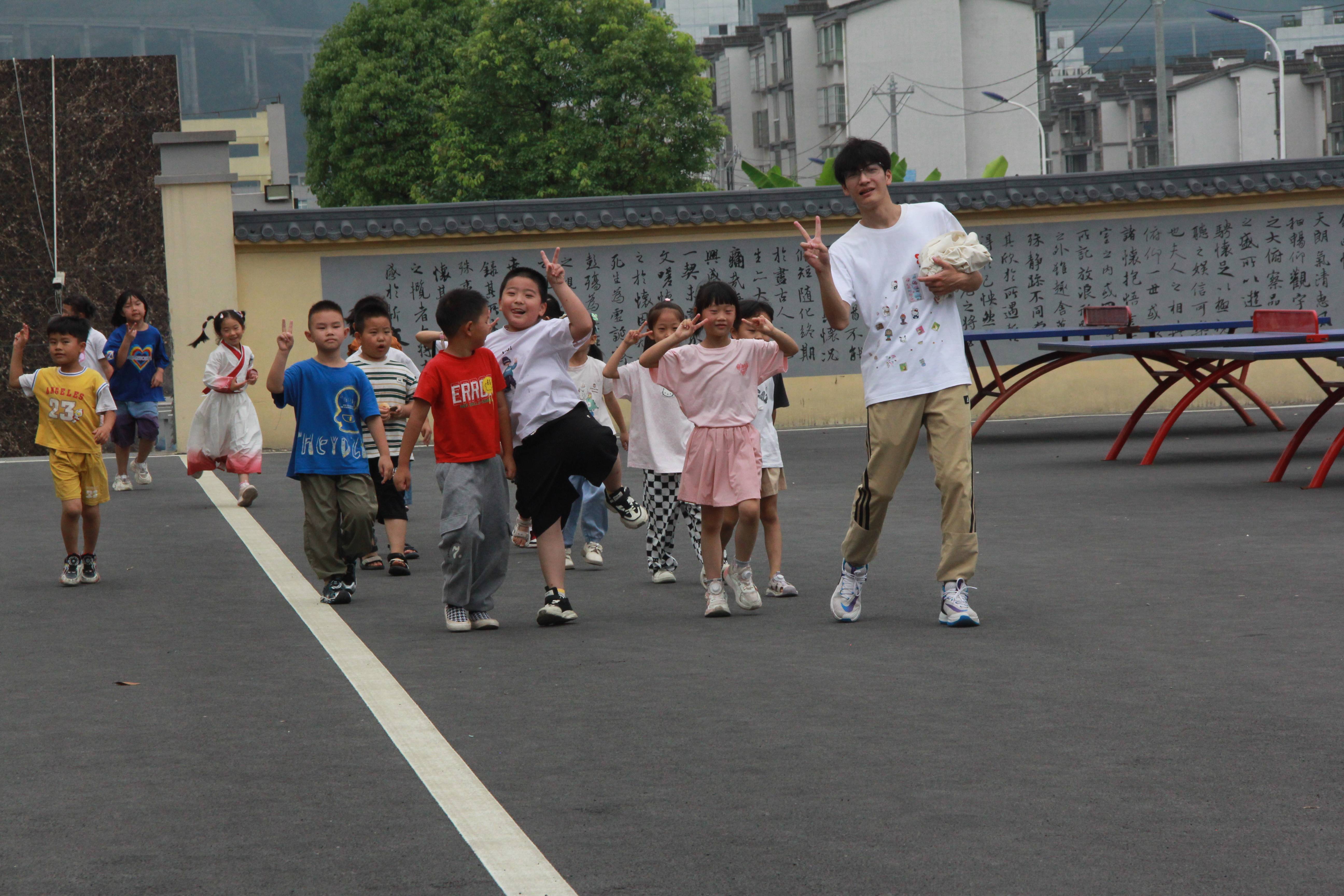 课堂协作显活力，团队游戏聚人心——中国矿业大学梦启支教团开展体育课程