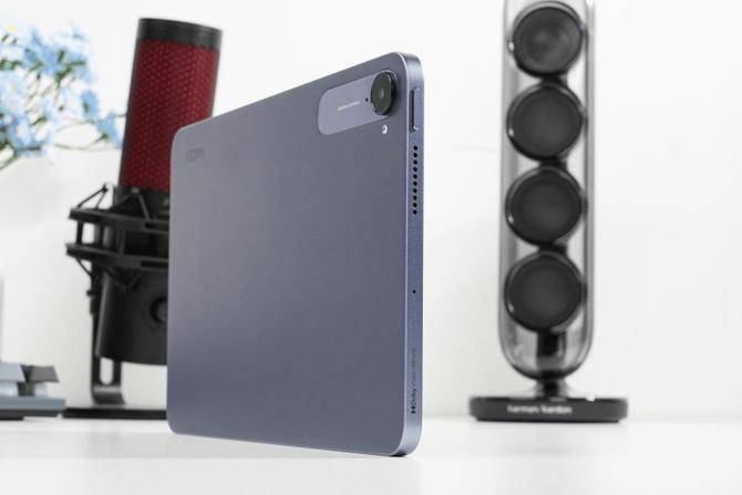 REDMI K Pad评测：旗舰性能小平板 重度游戏玩家最爱