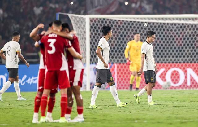 国足0：1不敌印尼 无缘2026年世界杯