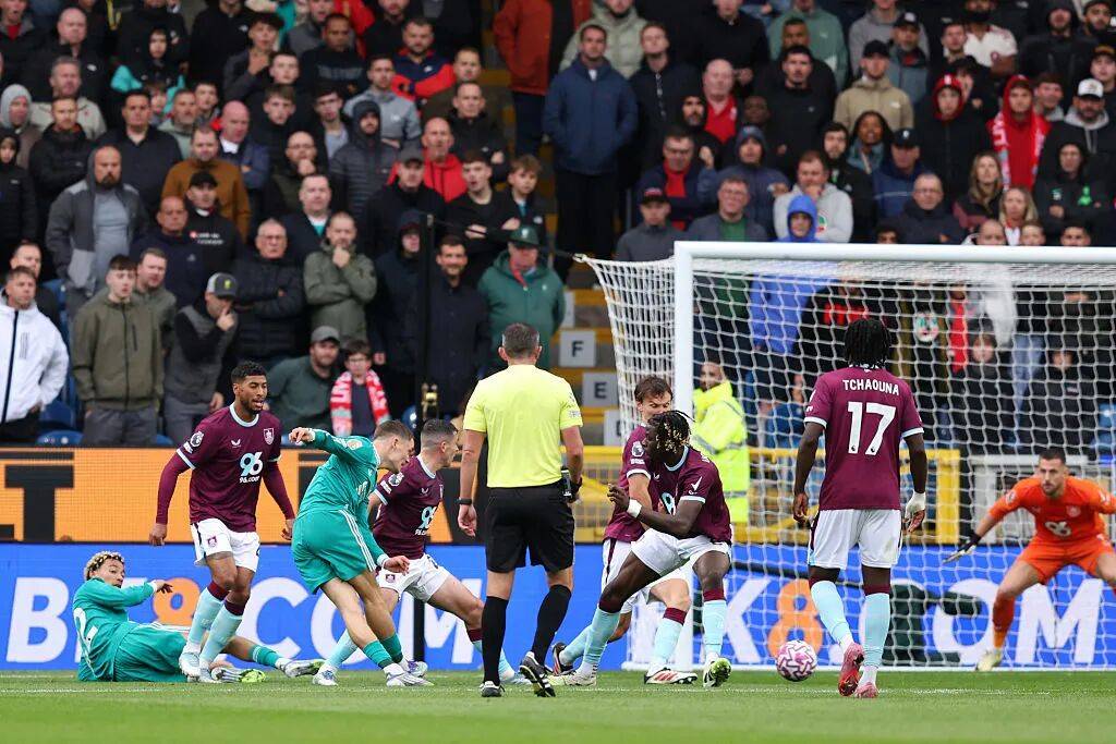 萨拉赫点球绝杀,我军战胜伯恩利